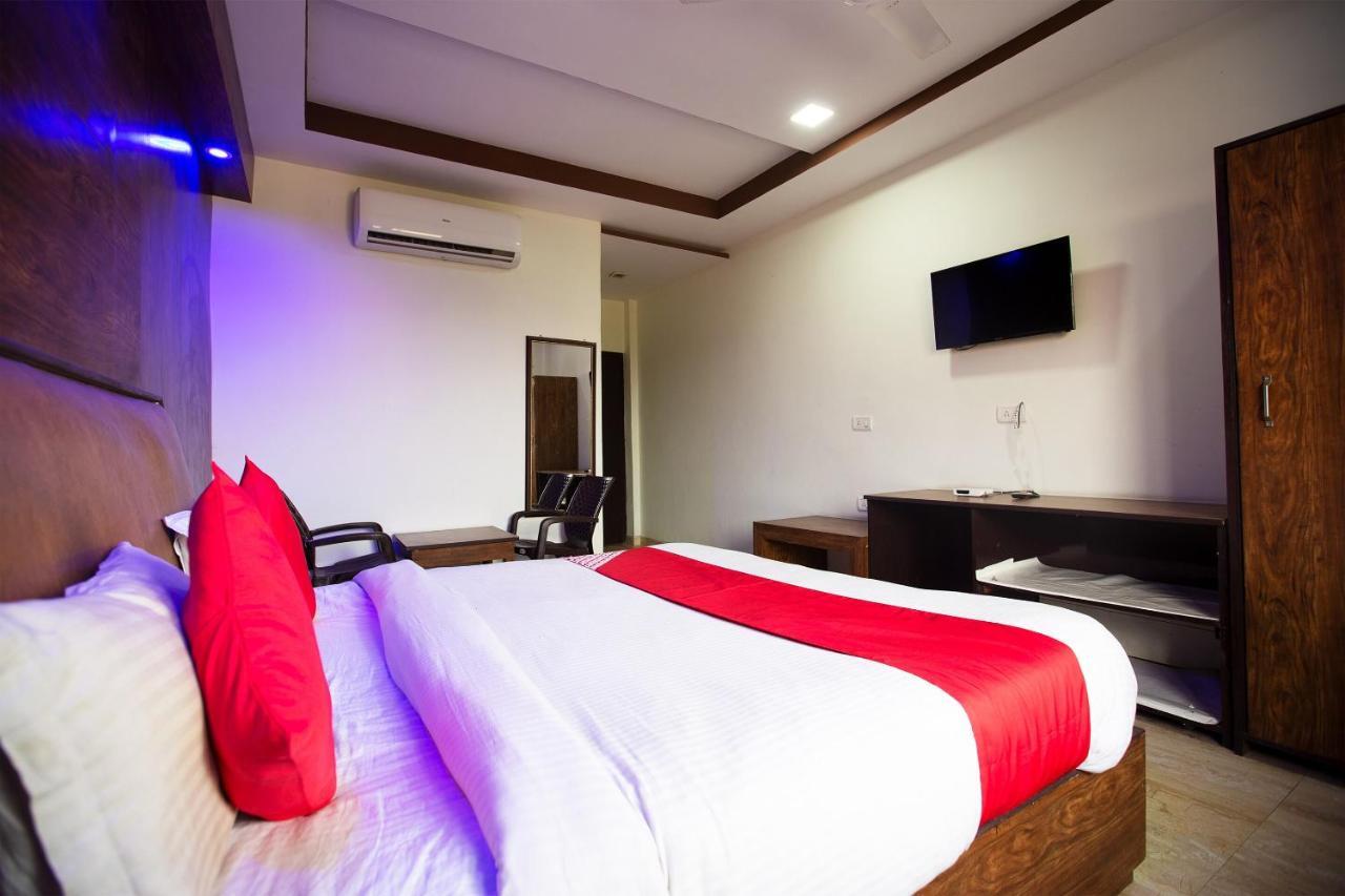 Oyo 44174 Hotel Mid Town Prime Harthala Exteriör bild