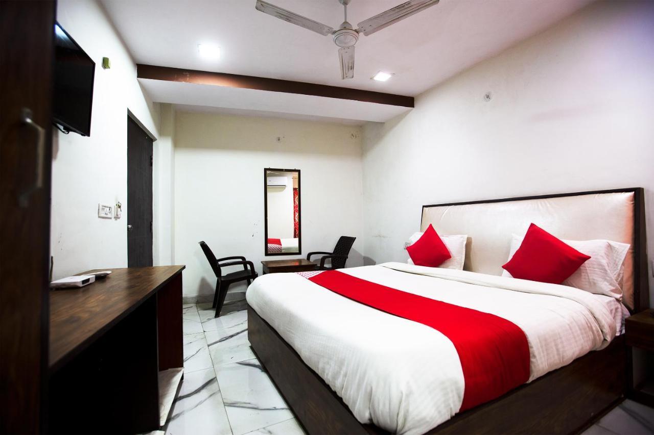 Oyo 44174 Hotel Mid Town Prime Harthala Exteriör bild